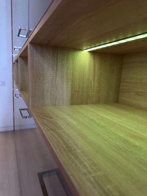 Cozy 1 Bedroom Apartment! Bucharest Exterior photo